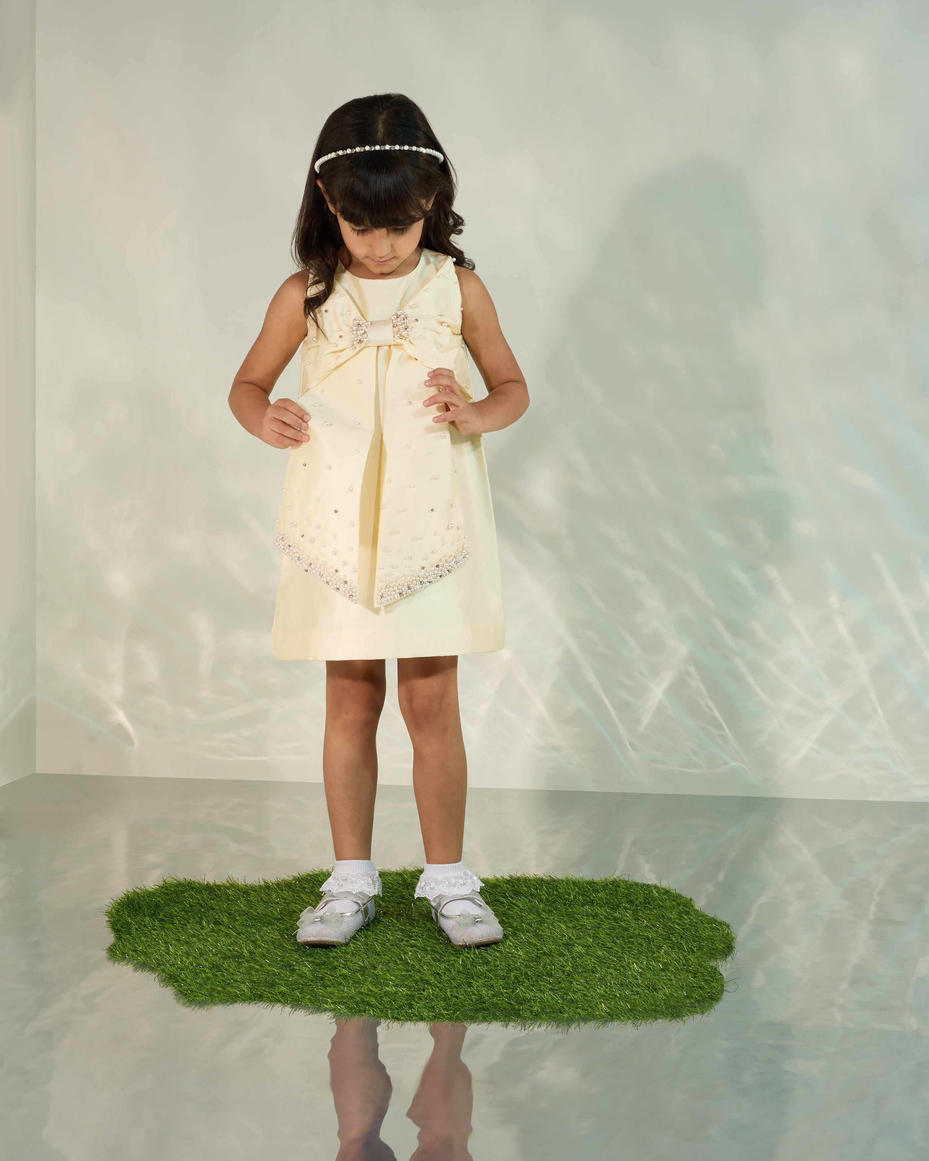 Shift Dress with Embroidered Bow tie COCO